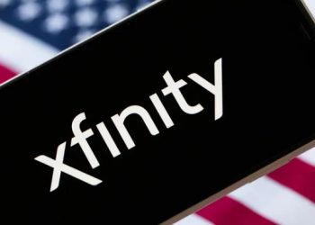 Comcast Xfinity vs. ADT: Which professional home security system is better?