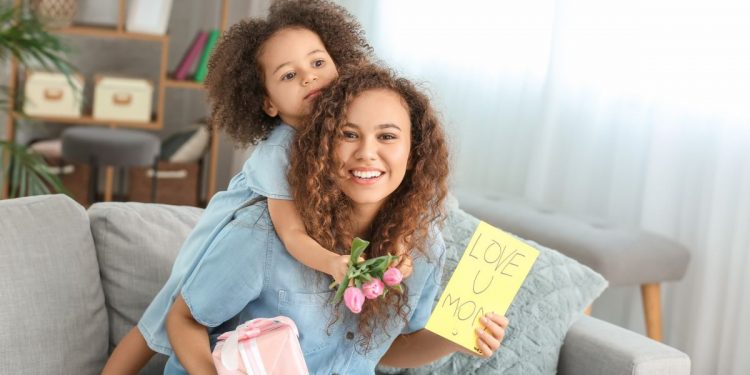 Mother's Day gift ideas 2021: 10 last-minute gifts for tech-savvy moms