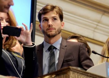 This Ashton-Kutcher Backed Startup Is Helping The Self-Employed Get Organized