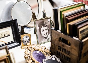 Why Having a Yard Sale Before Moving Is a Good Idea