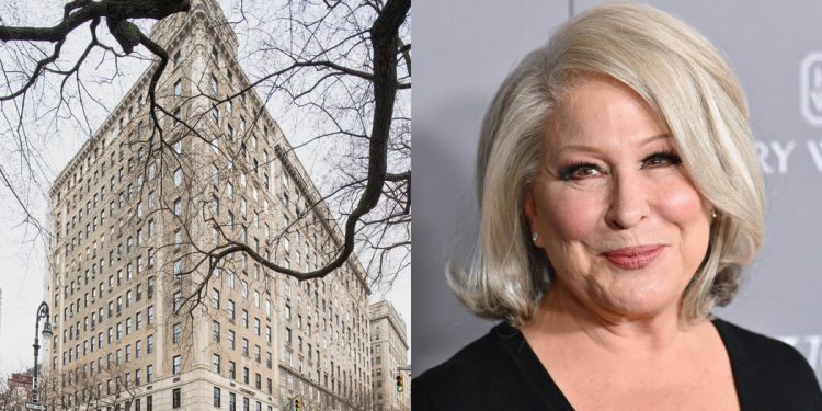 Bette Midler and Julianne Moore at the Top of the July Sales Charts