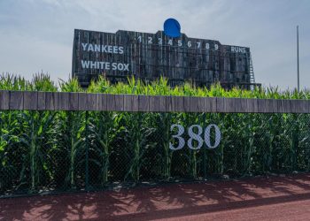 Field of Dreams finally gets its game in Iowa