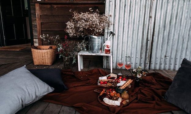 Spruce-Up-Your-Porch-for-Fall