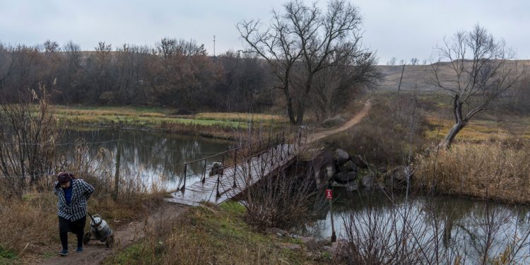 How a Dispute Over Groceries Led to Artillery Strikes in Ukraine