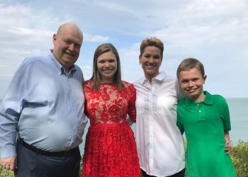 Rudy Malnati Jr. with his daughter Holly, wife Annette and son Rudy in 2017.