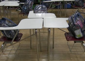 Chicago Public Schools gives COVID update as CTU expected to vote Tuesday on remote learning walkout