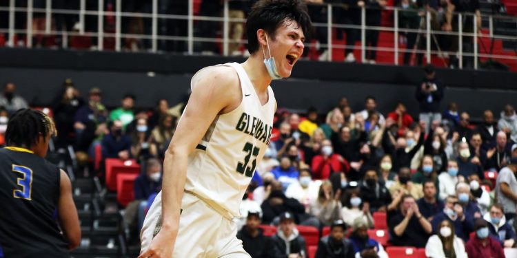 High school basketball: Glenbard West smashes Simeon in regular season finale