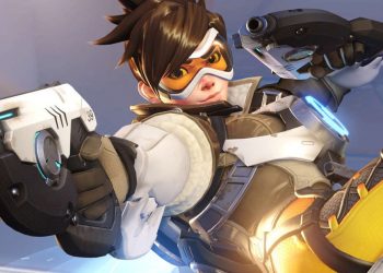 How many players does Overwatch have?