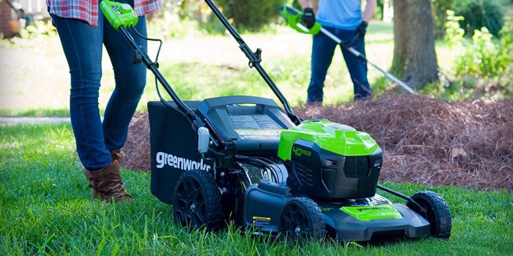Greenworks 40V 20 inch Brushless Cordless Lawn Mower Promo Image
