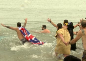 Chicago Polar Plunge 2022 returns in-person to North Avenue Beach, benefiting Special Olympics Illinois