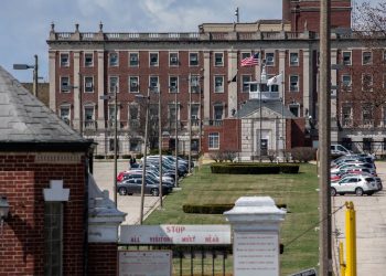 Federal report criticizes health care at Illinois prisons