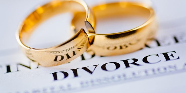 How much does a divorce cost? Tips to financially survive after splitting from spouse