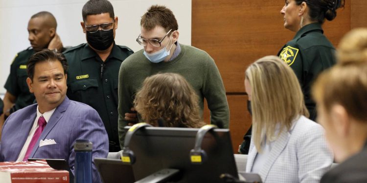 Parkland shooter still fixating on blood, murder, revenge