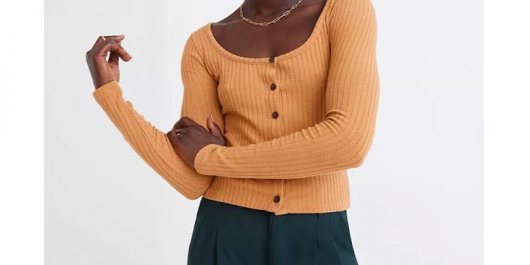 We Found the 14 Best Labor Day Clothing Sales to Help Revamp Your Wardrobe for the Fall Season