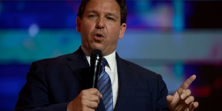 DeSantis’ Martha’s Vineyard flights escalate GOP immigration stunts