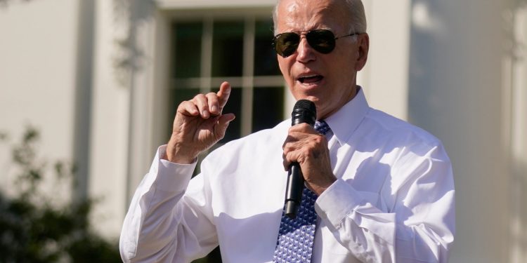 Long COVID baffles docs, Biden's inflation victory lap: 5 Things podcast