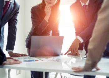 Common Employee Challenges In 2023 & How To Manage Them