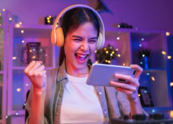 Exploring the Top 15 Games Like Minecraft