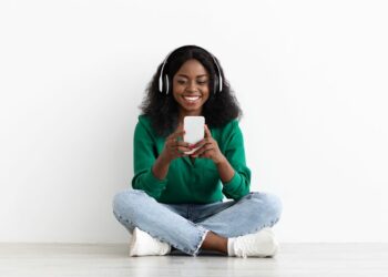 8 Best Online Games with Voice Chat