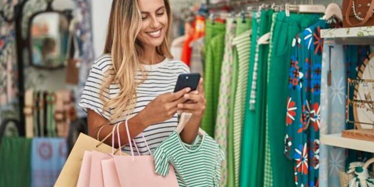 Women-Owned Clothing Boutiques Near Phoenix for Your New Wardrobe