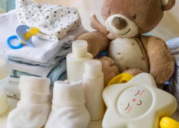 The Ultimate Guide to Buying Baby Essentials: When, What, and How