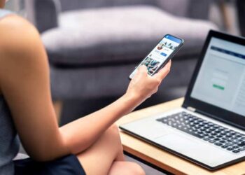 How-to-Lock-Your-Facebook-Profile-on-iPhone,-Android-&-Desktop